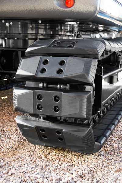 roadliner-gummierte-bodenplatten